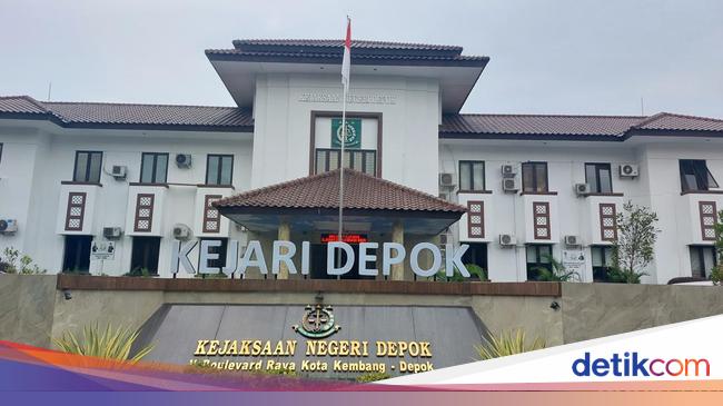 Diperiksa 8 Jam, Kepala SMPN 19 Dicecar 40 Pertanyaan soal Manipulasi Rapor