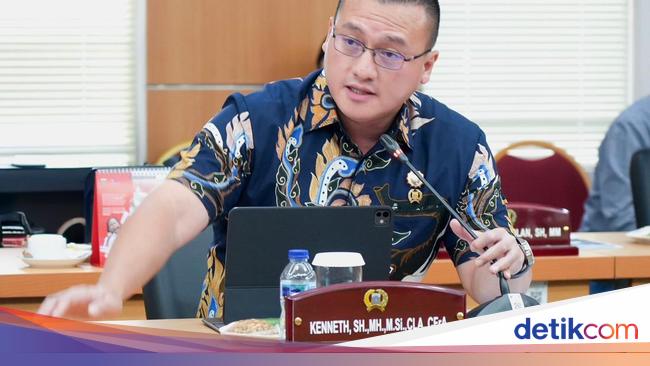 Viral KTP Dicatut, Kenneth DPRD Jakarta Desak Bawaslu dan KPU Tegas