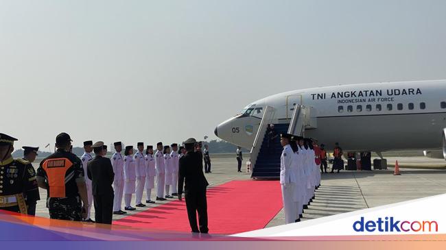 Suasana di Halim Perdanakusuma Jelang Kedatangan Kirab Bendera Merah Putih