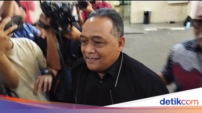 Benny Rhamdani Bilang No Comment soal Sosok T Pengendali Judi Online