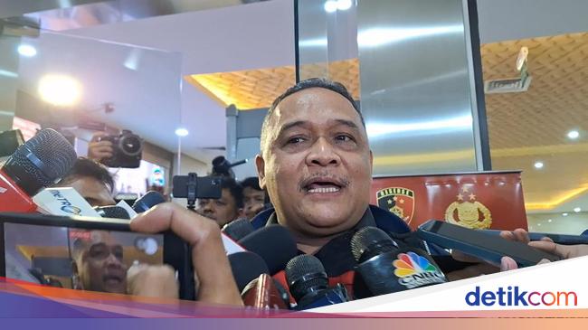 Di Depan Penyidik, Benny Rhamdani Minta Maaf Tak Tahu soal T Bos Judi Online