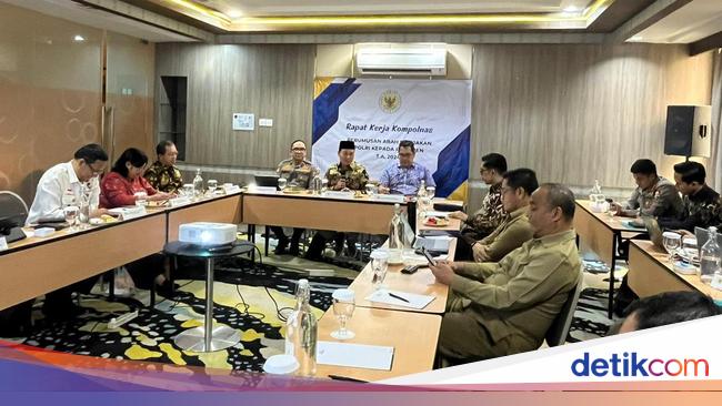 Kompolnas Gelar Diskusi Arah Kebijakan Polri di Kwartal Pertama 2024