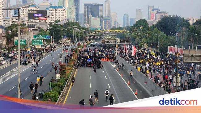 3 Gerbang Tol Dalam Kota Ditutup Sore Ini