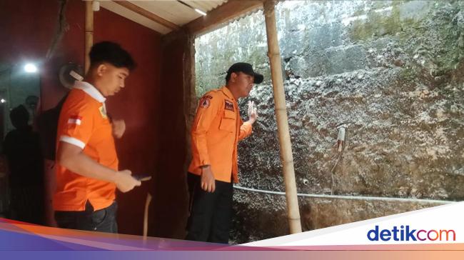 2 Rumah di Ciomas Bogor Rusak Diterpa Hujan Deras Disertai Angin