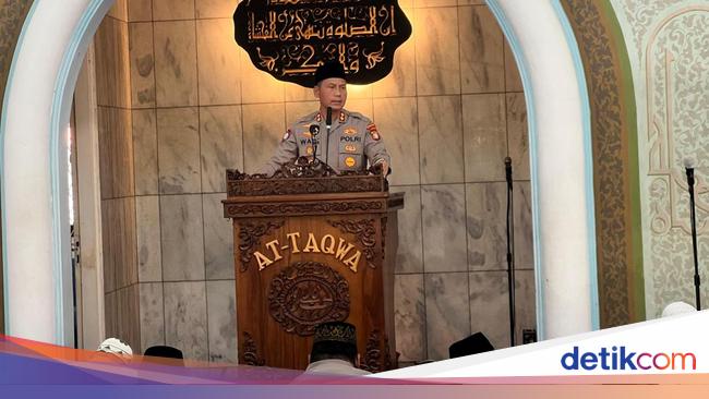 Polisi Keliling Masjid Jakarta, Sampaikan Pesan Kamtibmas Jelang Pilkada