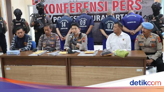 5 Suporter PSIS Semarang Pembawa Sajam-Pil Atarax di Solo Jadi Tersangka