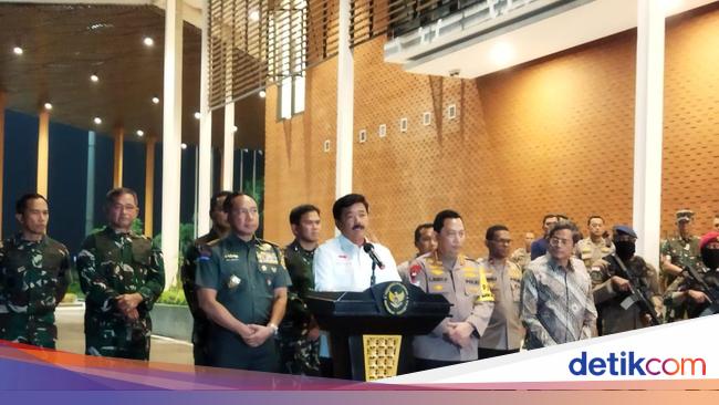 Penjelasan Lengkap Menko Polhukam Usai Pilot Susi Air Bebas