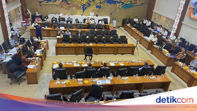 Baleg DPR-Pemerintah Setujui RUU Kementerian Negara Dibawa ke Paripurna