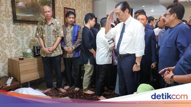 Hormat Terakhir Luhut untuk Faisal Basri