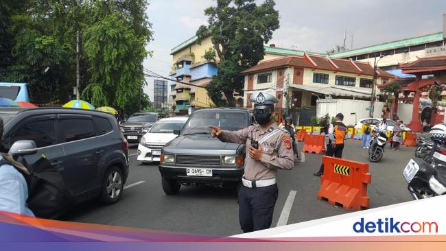 Wisatawan Mulai Tinggalkan Kota Bogor, Lalin Kebun Raya Padat Sore Ini