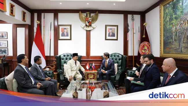 Prabowo Terima Kunjungan Kehormatan Menhan Slovakia, Bahas Pertahanan Bilateral