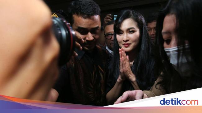 Jawaban Sandra Dewi saat ditanya Hakim soal Jet Pribadi: Itu Hanya Gosip