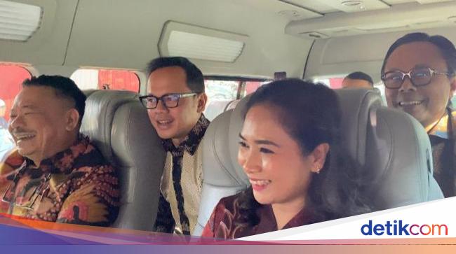 Otto Hasibuan, Bima Arya hingga Ni Luh Puspa Datang Semobil ke Hambalang