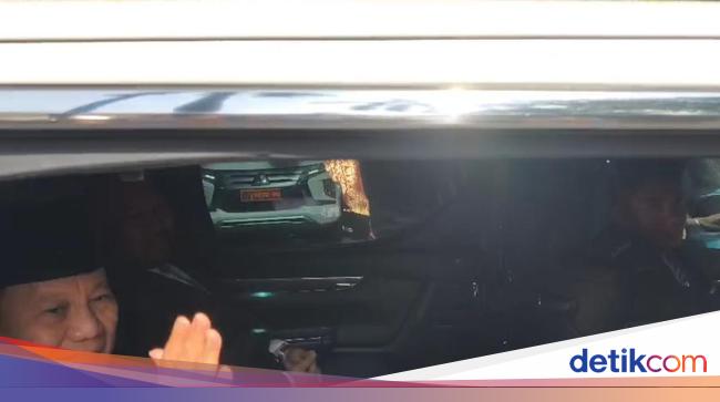 Semobil dengan Didit, Prabowo Berangkat ke MPR untuk Pelantikan Presiden