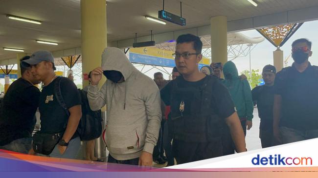 Diperiksa di Mabes Polri, Kakak-Adik Helen Bos Narkoba Jambi Dibawa ke Jakarta