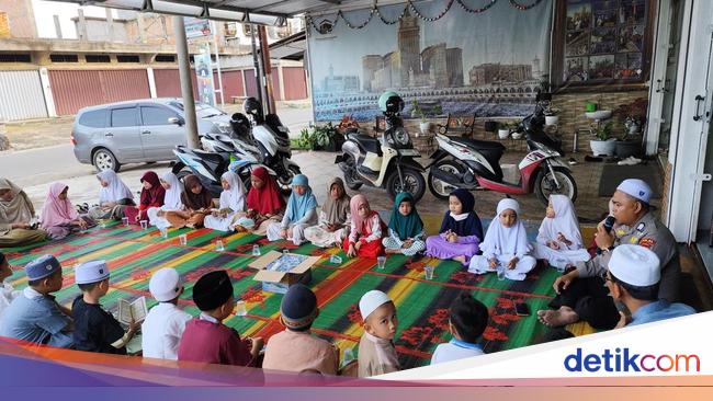 Rumah Al-Barokah, Inisiatif Bripka Abdullah Berantas Buta Aksara Al-Qur’an di Jambi