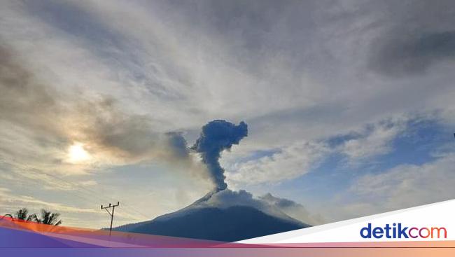 Gunung Lewotobi Laki-laki Erupsi 4 Kali dalam 6 Jam, Warga Diimbau Waspada