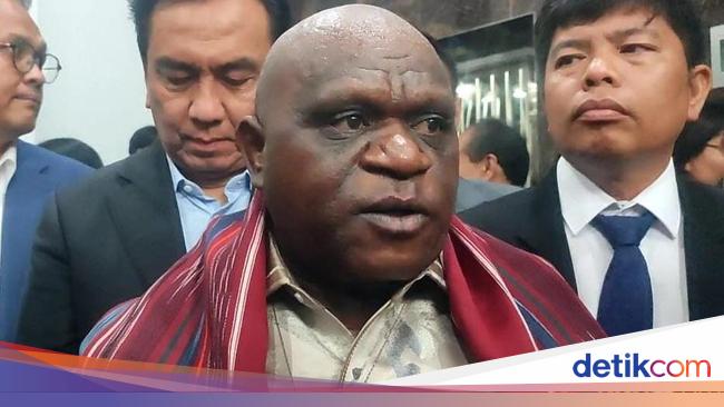 Natalius Pigai Nilai Presidential Threshold 20% Langgar HAM