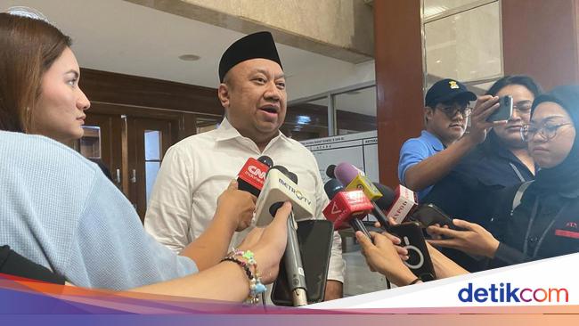 Komisi X DPR Usul Bentuk Badan Guru Nasional untuk Sentralisasi Manajemen Guru