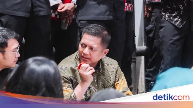 Tak Bisa Nilai Kinerja dalam 100 Hari