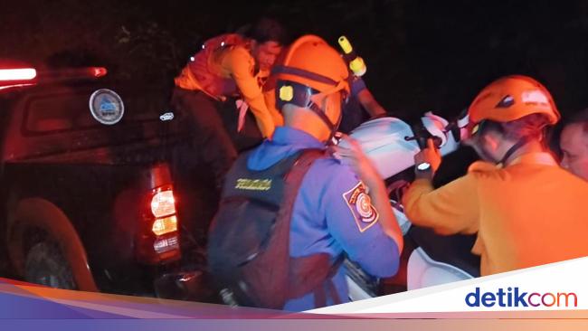 Pria Depok Tersesat di Perbukitan Bogor Gegara Ikuti Maps, Damkar-BPBD Evakuasi