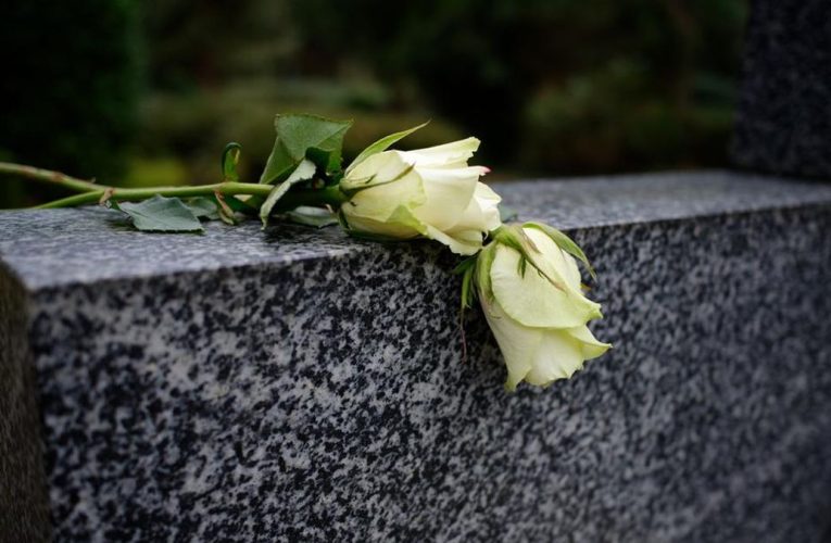 Ayah Wamen Investasi Todotua Pasaribu Meninggal Dunia