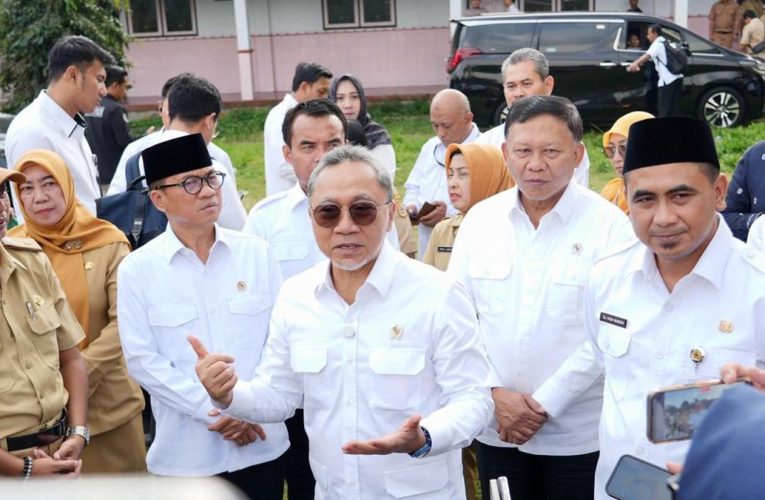 Zulhas Ingin Sulap Sekolah Terbengkalai Jadi Kopdes Merah Putih