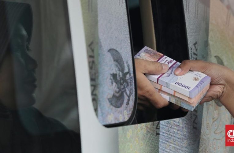 Bank Dunia Prediksi Rasio Penerimaan RI 2025 Anjlok, Utang Bengkak