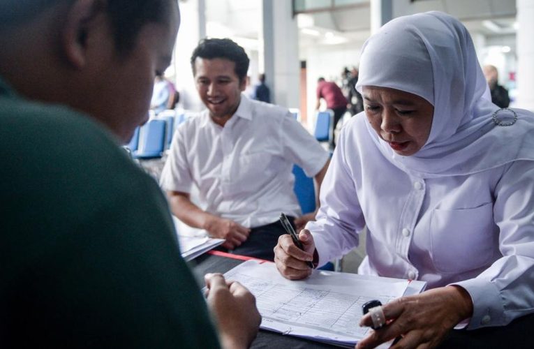Khofifah Terbitkan Edaran Larang Diskriminasi Usia di Lowongan Kerja