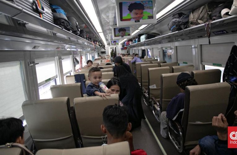 Kereta Masih Jadi Pilihan Warga Saat Libur Waisak 2025