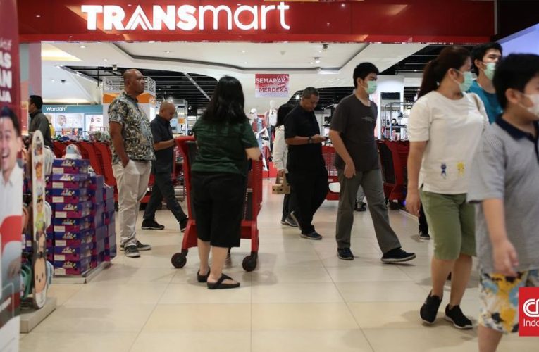 Aneka Wardrobe Diskon hingga 70% di Transmart, Mulai Rp500 Ribuan