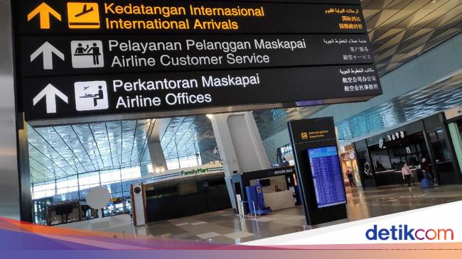 Kemenkes Pantau Pelaku Perjalanan Luar Negeri Cegah Lonjakan COVID