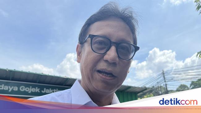 Menkes Minta Warga Tak Khawatir Kasus COVID Naik: Varian Relatif Tak Mematikan