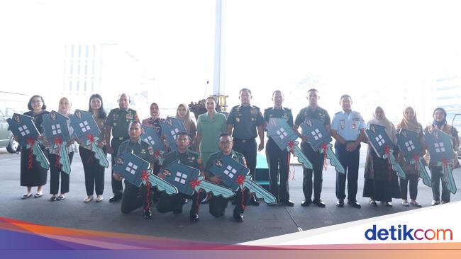 TNI AD Serahkan Bantuan Rumah Bagi Prajurit Difabel Akibat Tugas Operasi