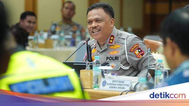 Kakorlantas Instruksikan Ditlantas Aktif Menyapa hingga Melayani Masyarakat