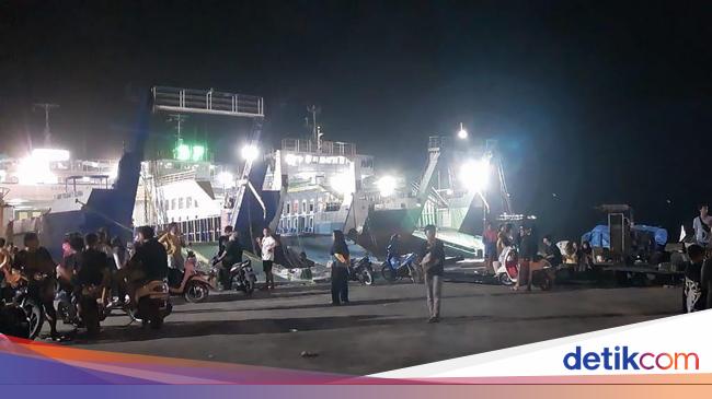 Bawalah 65 penumpang, KMP tunu pratama jaya menyebar di selat bali