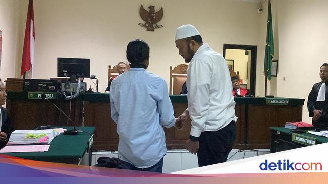 Viral Pria Hadang Saksi di Sidang Gamma Ditembak Robig, Ini Sosoknya